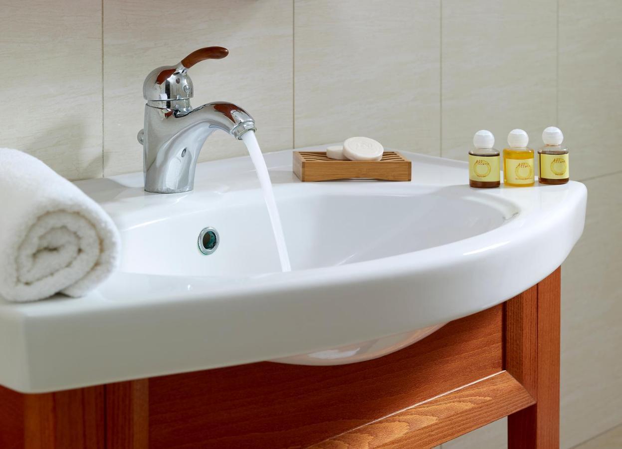 Asterias Boutique Hotel Пачаина Экстерьер фото