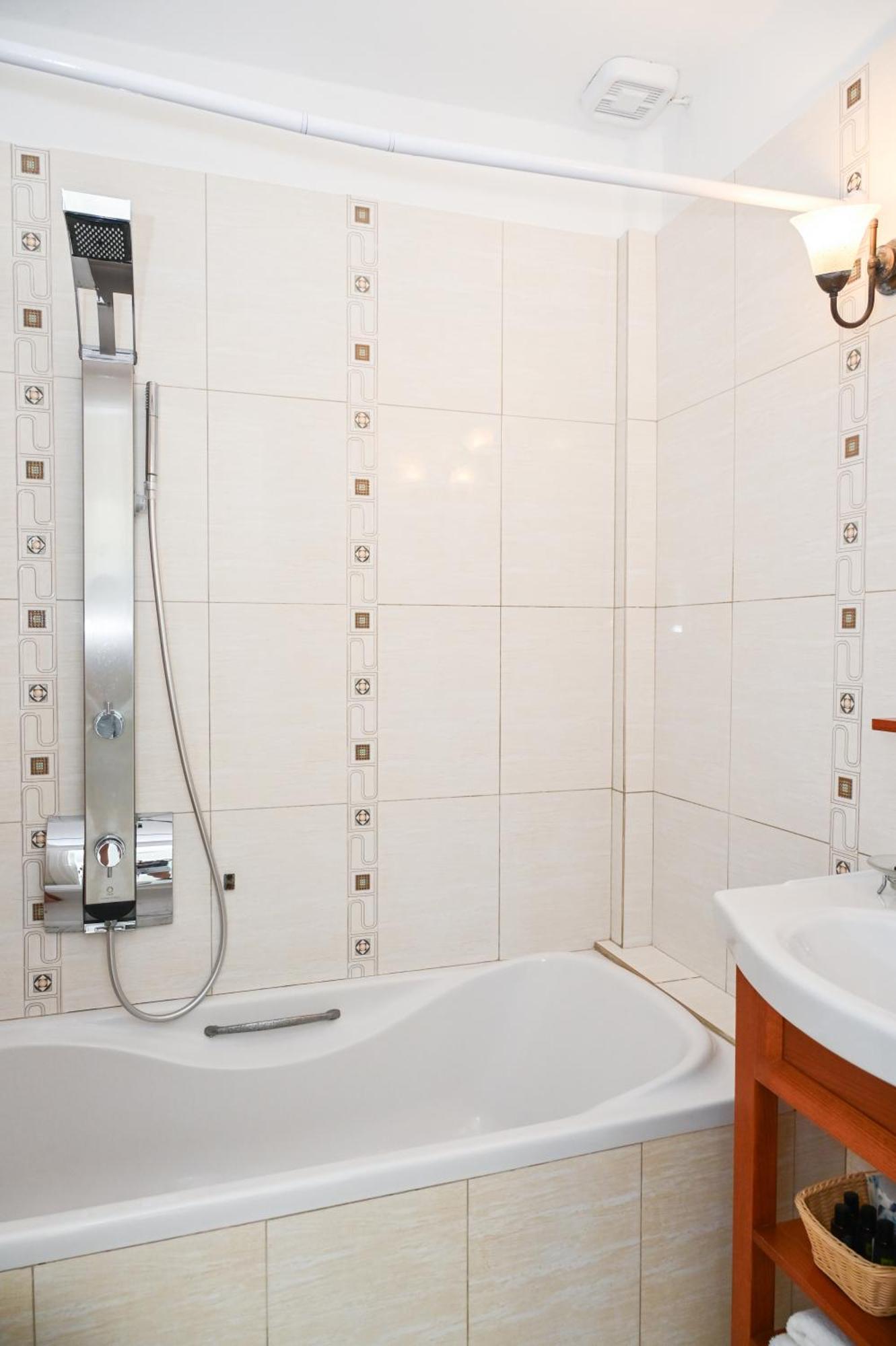Asterias Boutique Hotel Пачаина Экстерьер фото